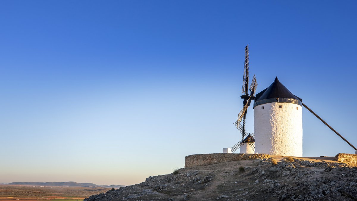 西班牙唐吉诃德风车镇风景图片