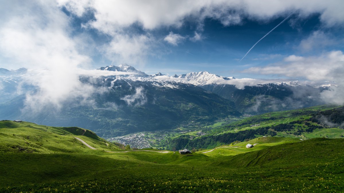 高山 雲霧 山谷圖片,4k高清風景圖片,娟娟壁紙