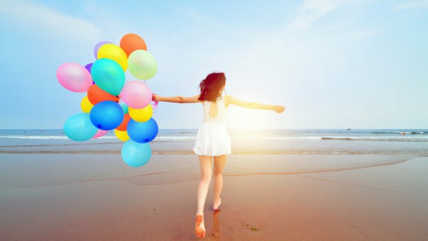 夏天，海滩，快乐的女孩，丰富多彩，气球图片