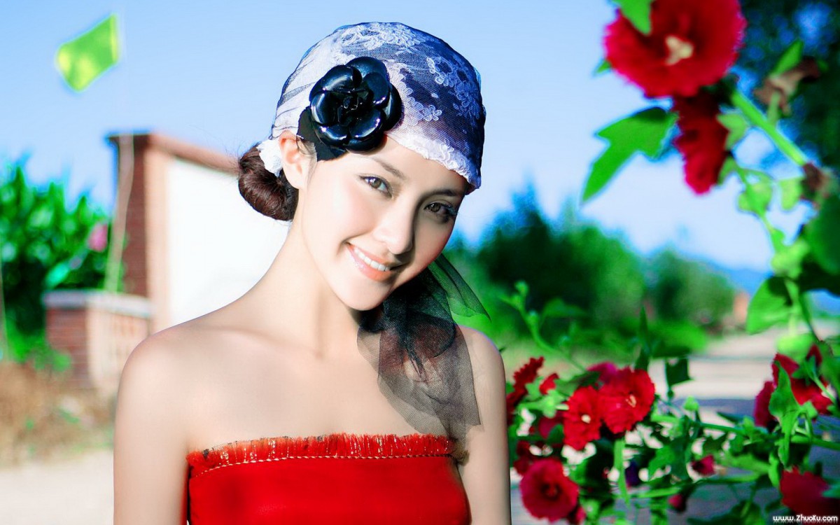 卢思思(粉红公主)桌面图片-美女壁纸-高清美女图片-第14图-娟娟壁纸