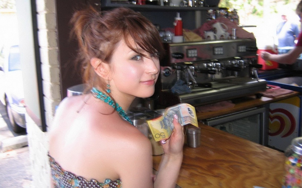 女朋友莉亚迪桑图片壁纸1717