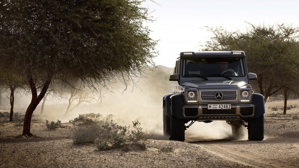 2013奔驰越野车 g63 amg 6x6壁纸