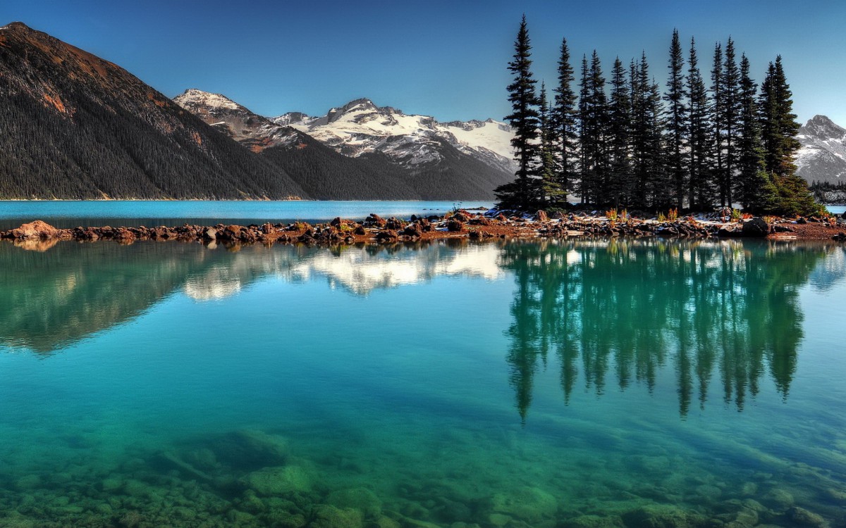 美丽的湖泊山水壁纸-风景壁纸-高清风景图片-第9图-娟娟壁纸