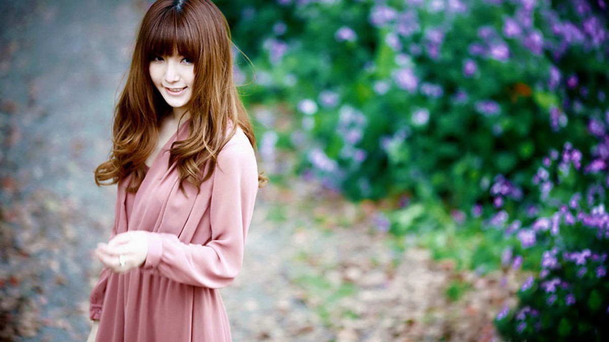 甜美娇俏小佳人图片壁纸1826