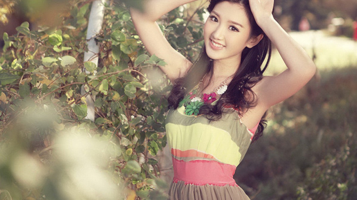 甜美娇俏小佳人图片壁纸2626
