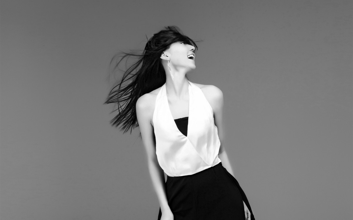 黑白照美女黄梦莹壁纸56