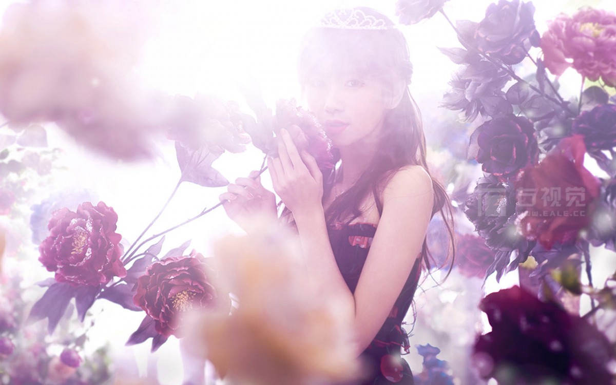 唯美婚纱公主妖颜媚色壁纸810
