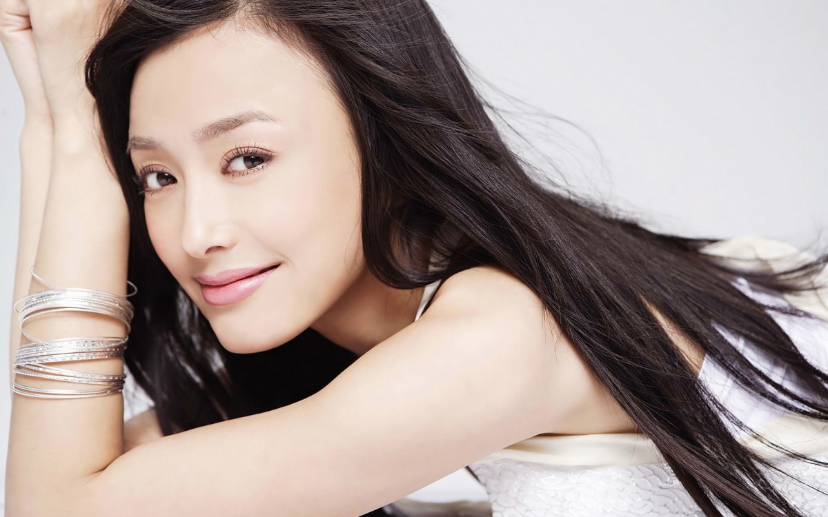 美女明星秦岚桌面壁纸1320