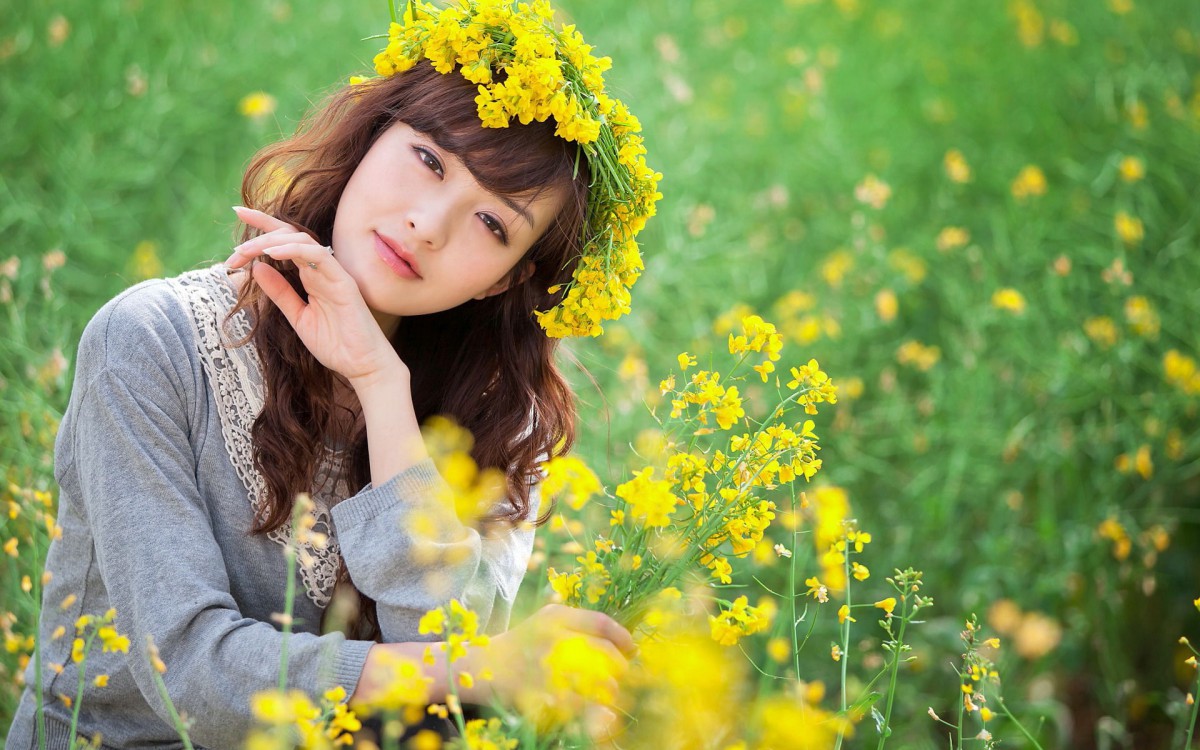 娇柔气质美女集合图片壁纸-美女壁纸-高清美女图片-第11图-娟娟壁纸