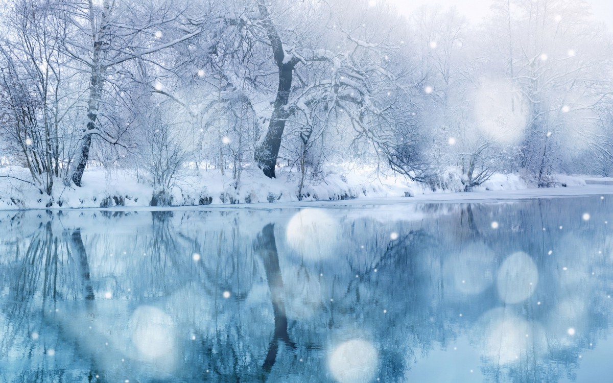 冬雪覆盖下的湖水风景壁纸 风景壁纸 高清风景图片 娟娟壁纸