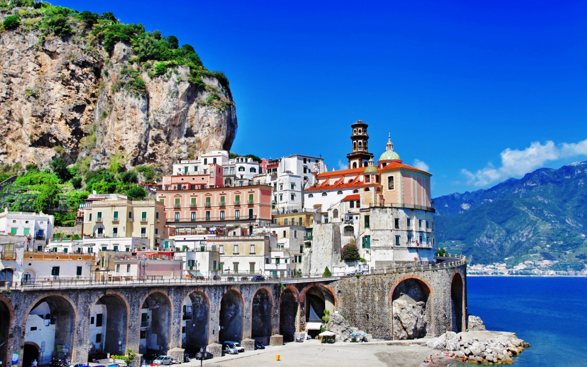 波西塔诺小镇海景壁纸710