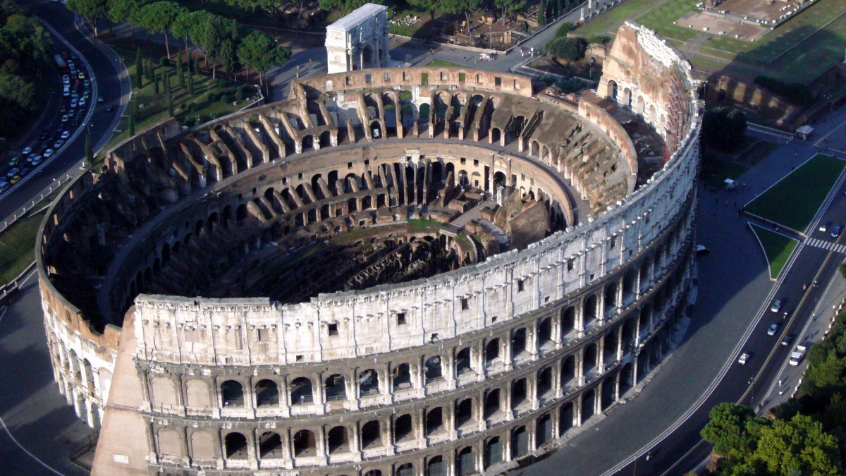 罗马斗兽场建筑特点图片