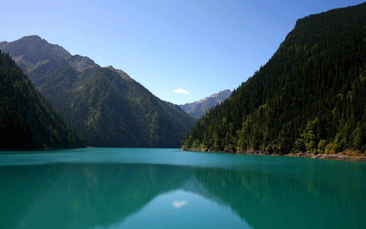 苹果壁纸高清全屏山水图片