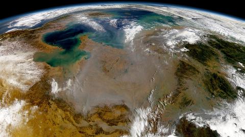 太空俯视地球高清壁纸720