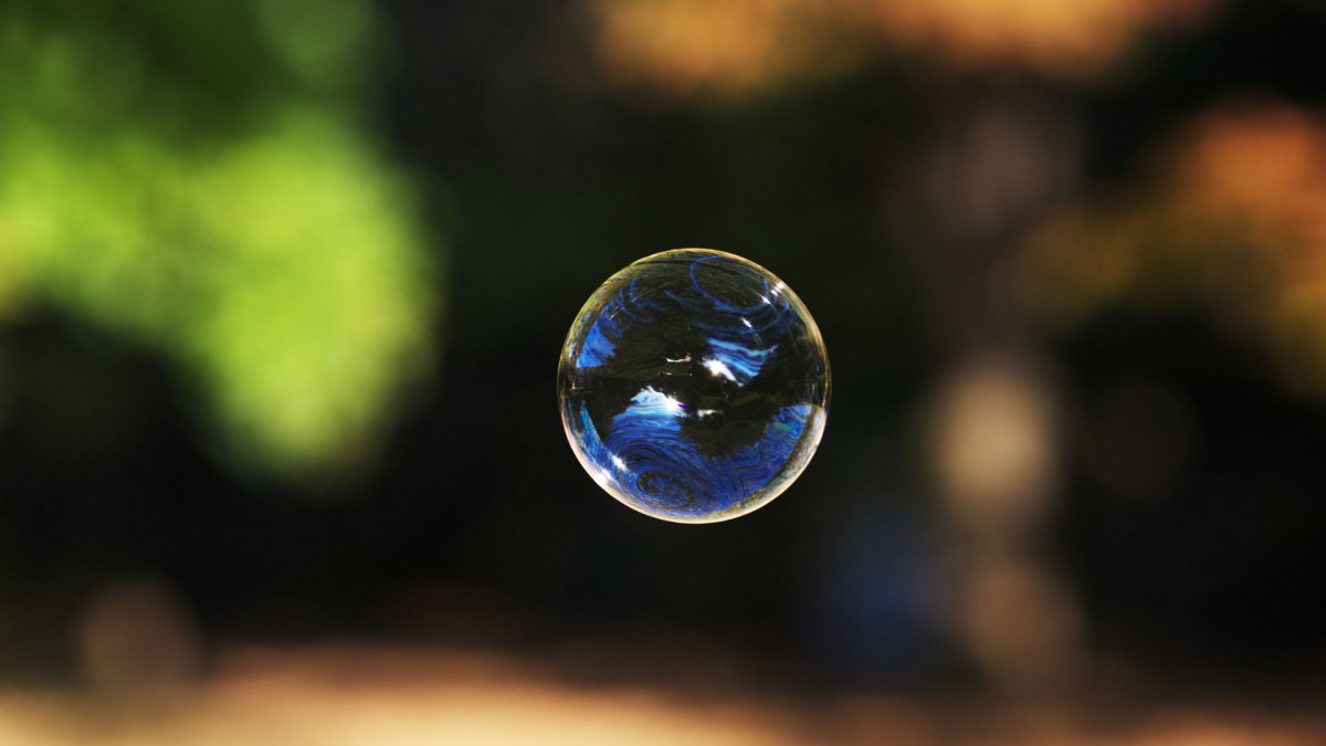 好看的彩色泡泡图片-炫彩壁纸-高清炫彩图片-第6图-娟娟壁纸