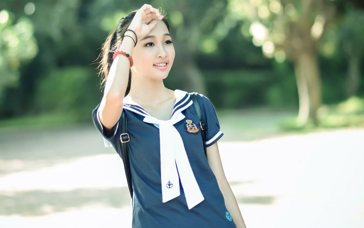 青春校园美女桌面壁纸1216