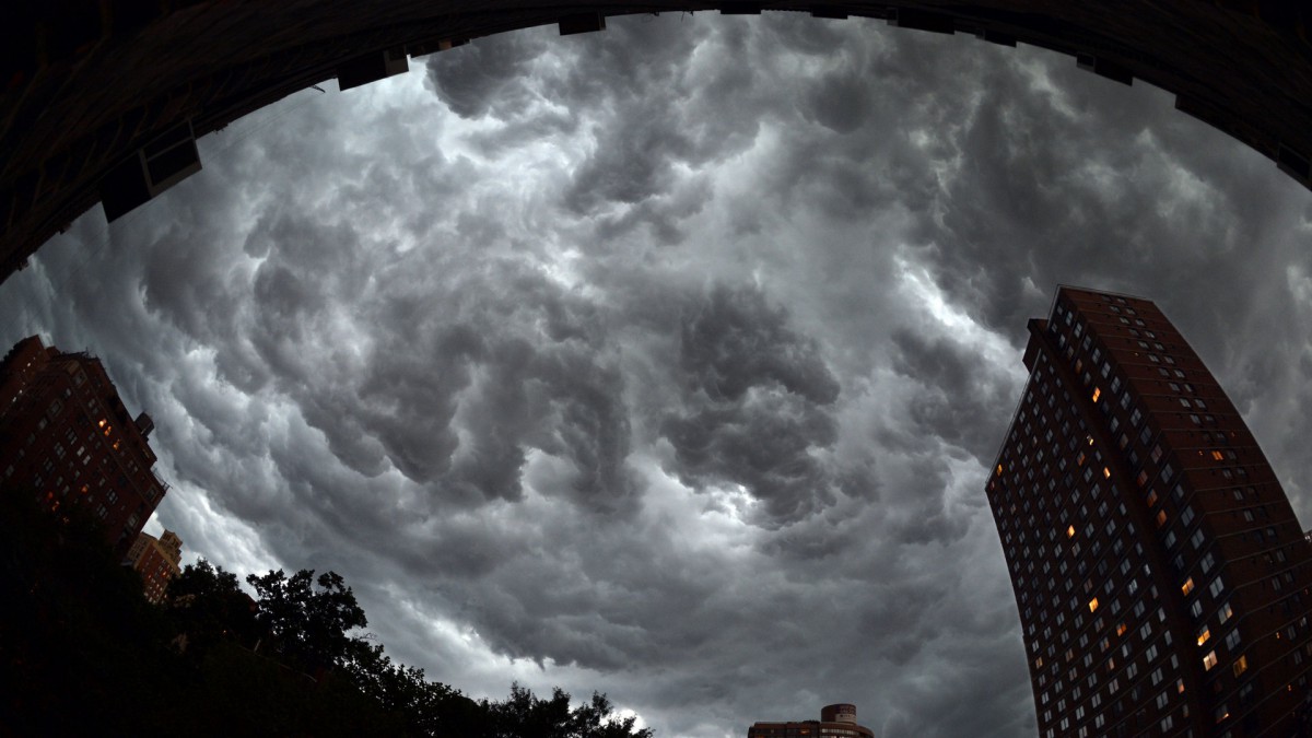 闪电风暴震撼图片-风景壁纸-高清风景图片-第12图-娟娟壁纸