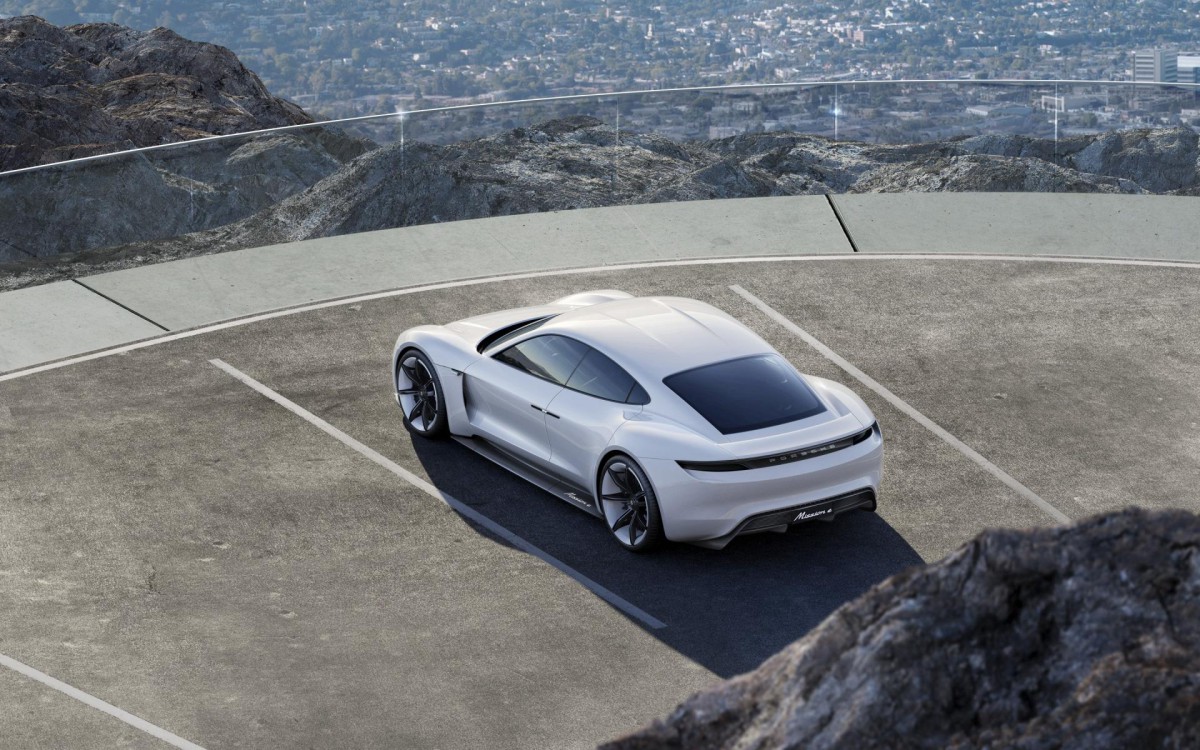 保时捷missione电动概念车28