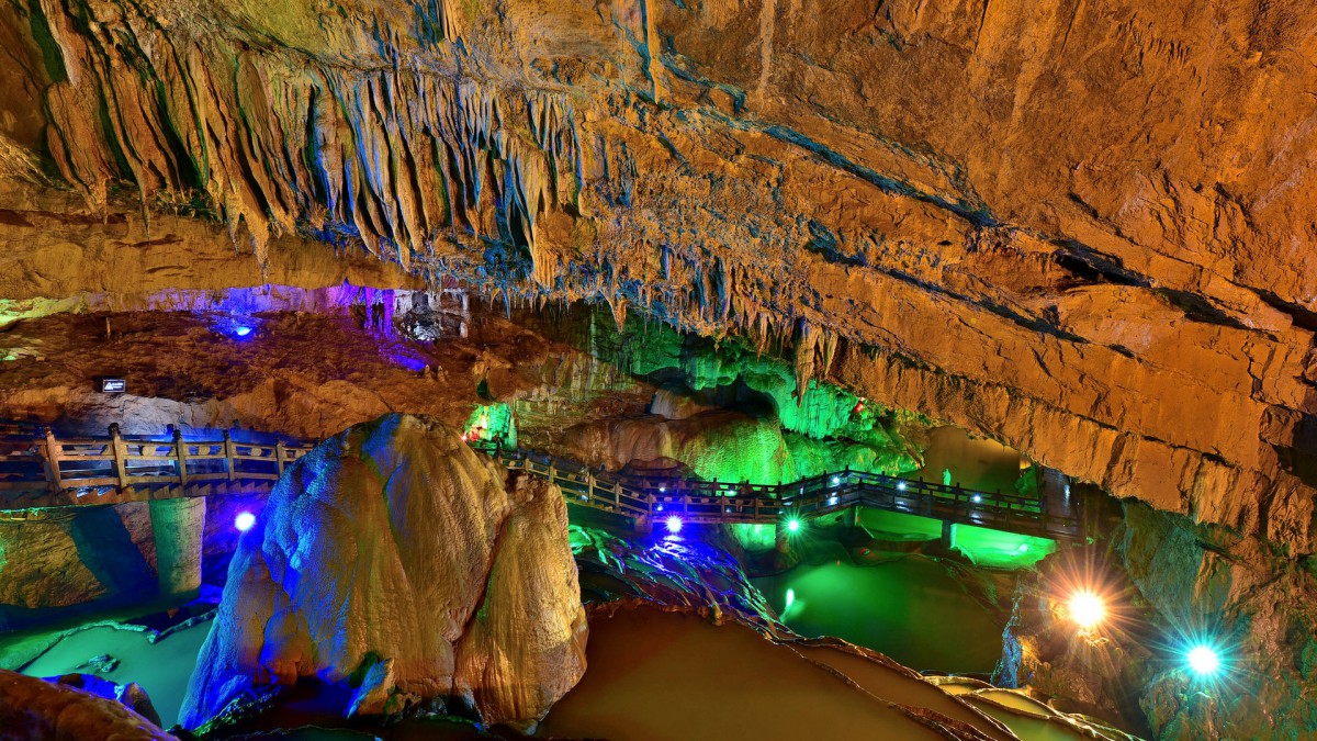 云南九乡溶洞图片812