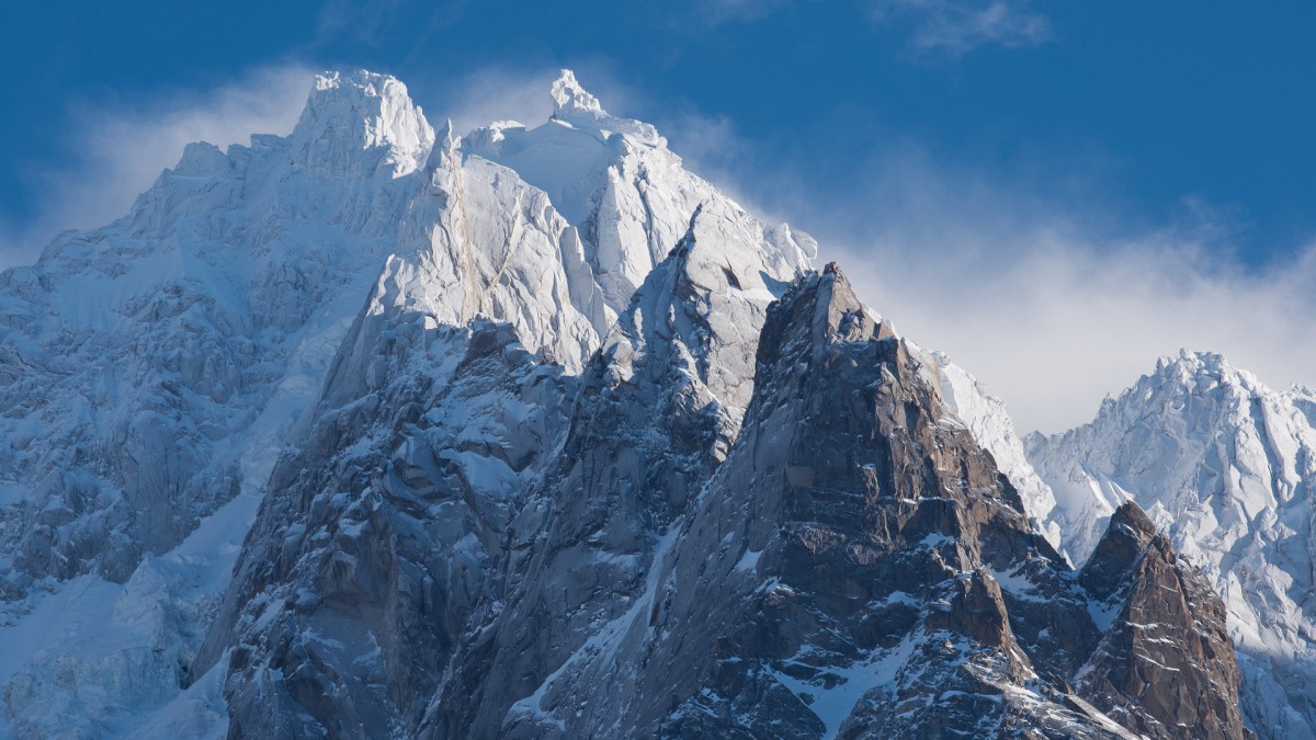 雪山风景桌面壁纸-风景壁纸-高清风景图片-娟娟壁纸