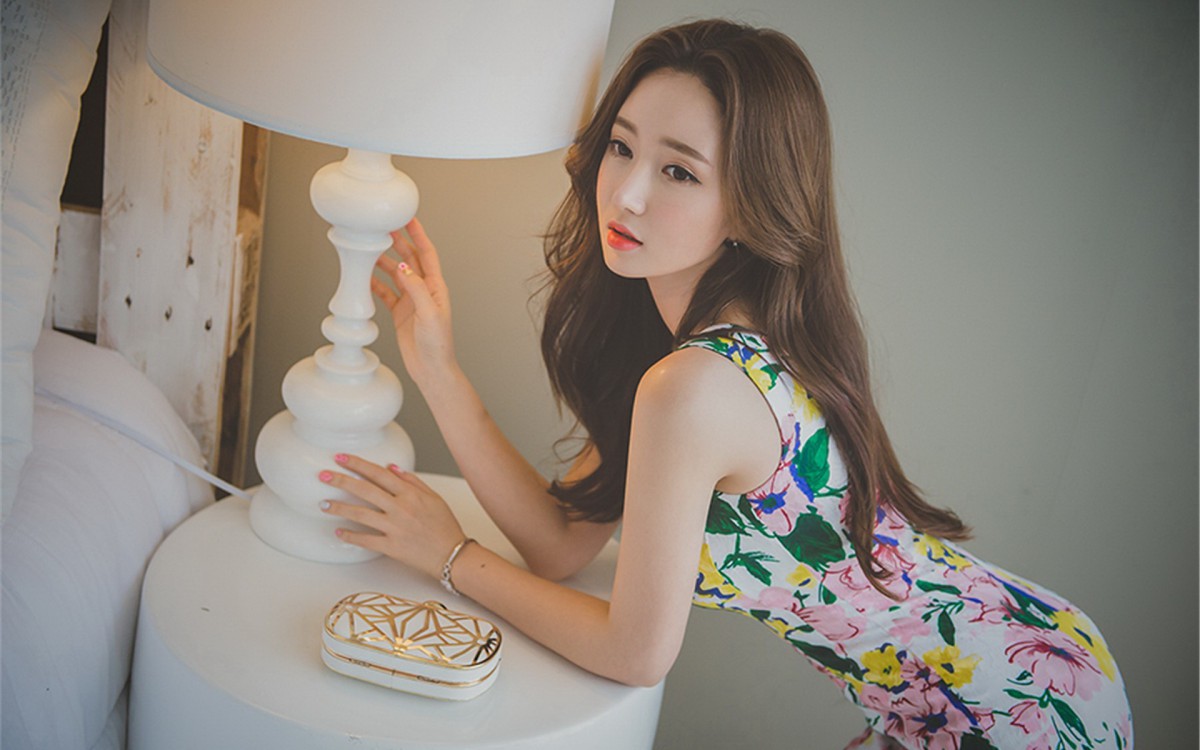 韩国平面模特李妍静壁纸-美女壁纸-高清美女图片-第7图-娟娟壁纸