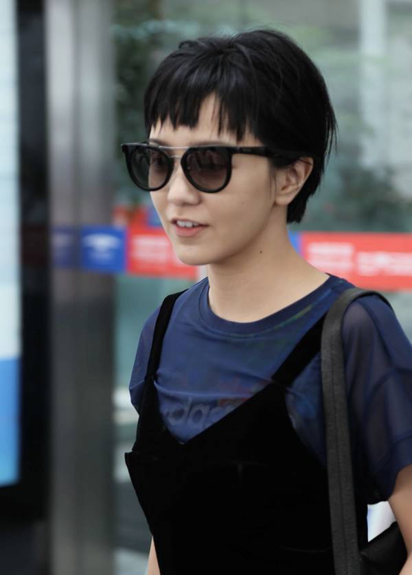 剪个齐刘海短发清凉一夏