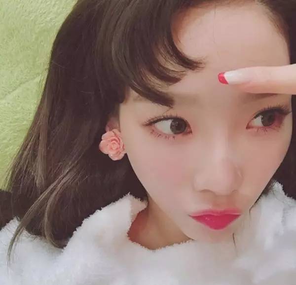 女生逗号刘海图片大全逗号刘海怎么吹简单教程