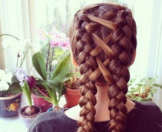 长发姑娘看过来欧式编发图片欣赏