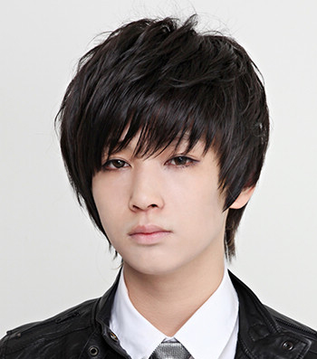 韩式小男生可爱短发发型图