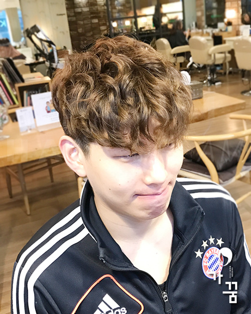 韩国短发男生帅气发型全图