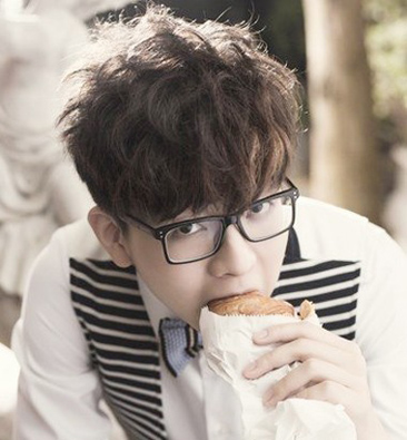 男生增高发型哪款强适合矮个子男生发型设计