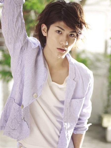 日本男神三浦春马发型图片 男明星图片 发型图片