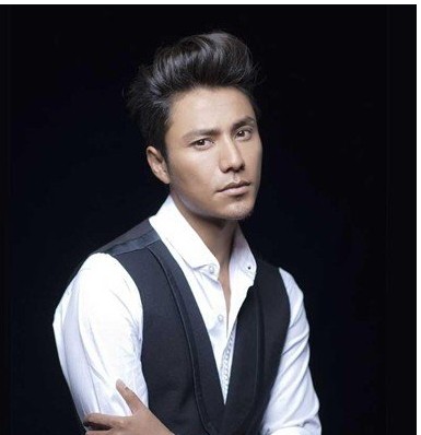 陈坤最新发型 妩媚熟男味儿