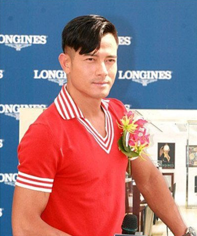 男生花轮头发型怎么弄帅气好看明星示范