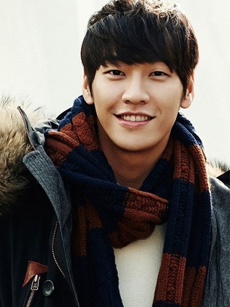 金英光匹诺曹迷人发型演绎高富帅