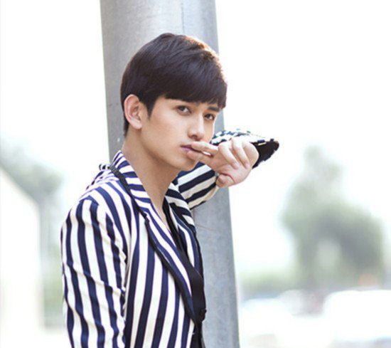 杀姐姐马可最帅发型照