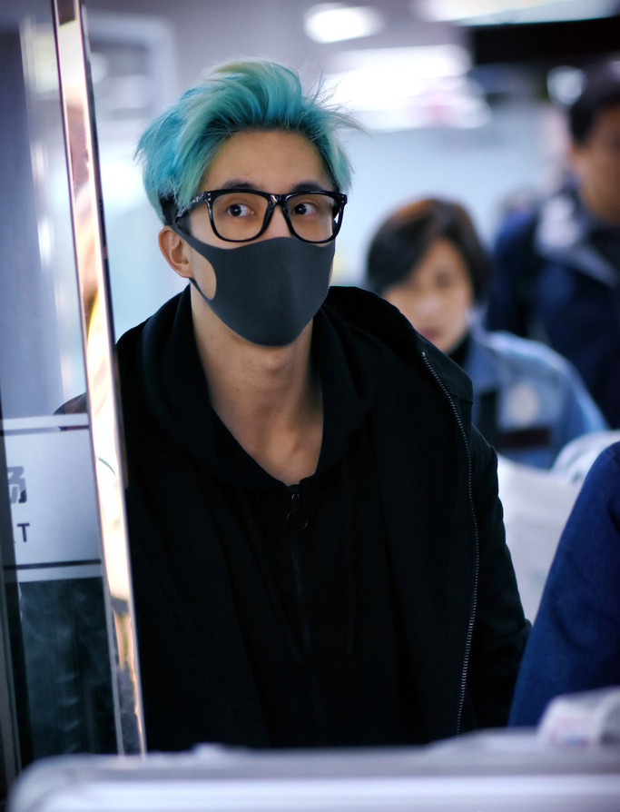 薛之谦头发颜色蓝灰色图片,男明星图片,发型图片