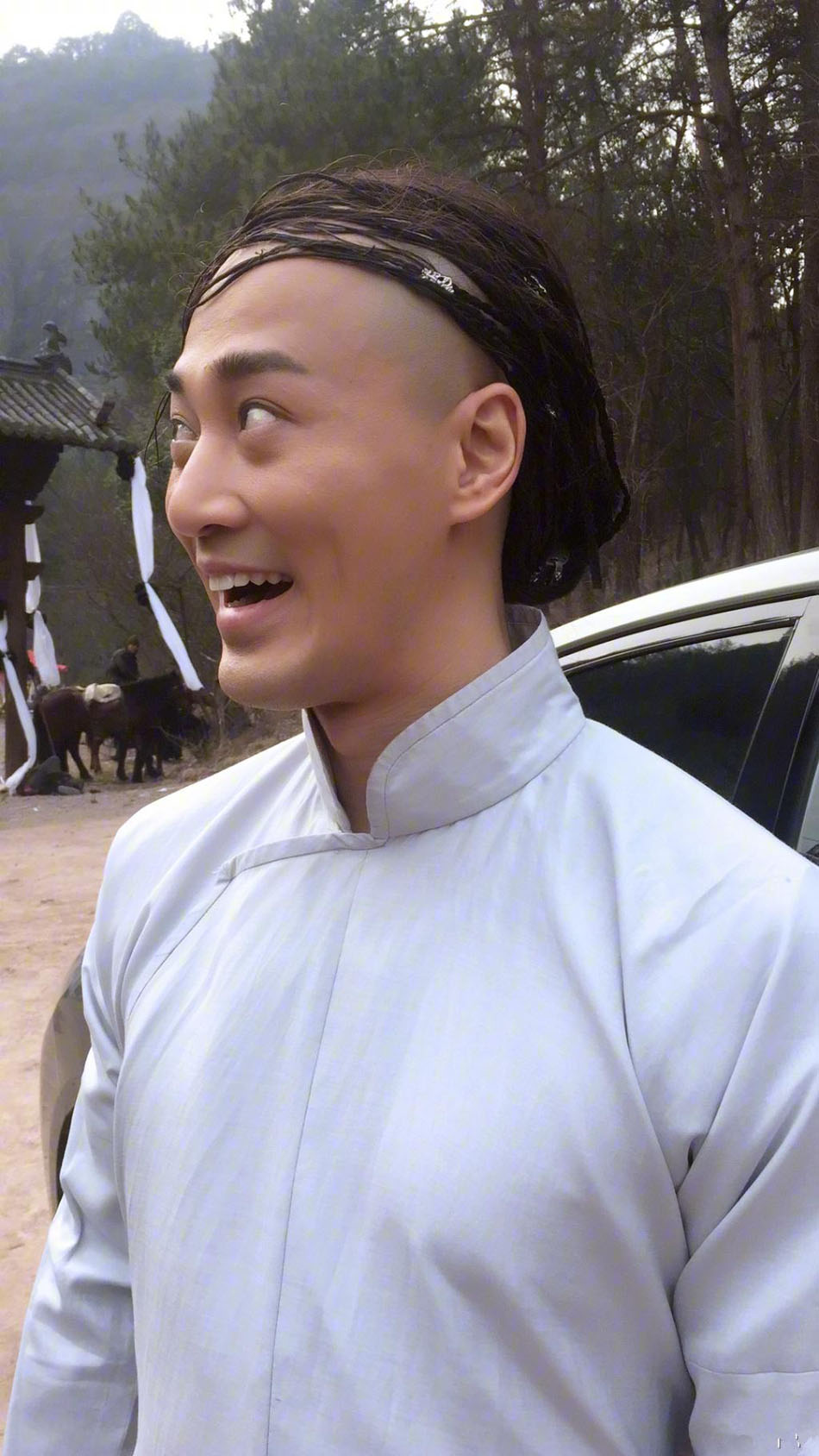 林峯发型怎么剪林峯光头造型硬是帅