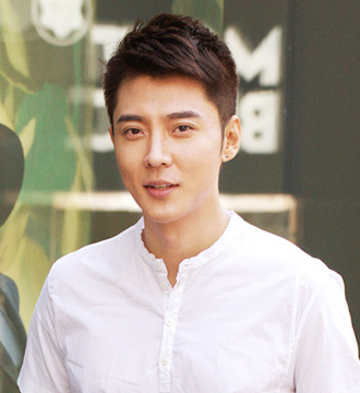 小平头怎么剪最清爽利落小平头帅哥发型图片