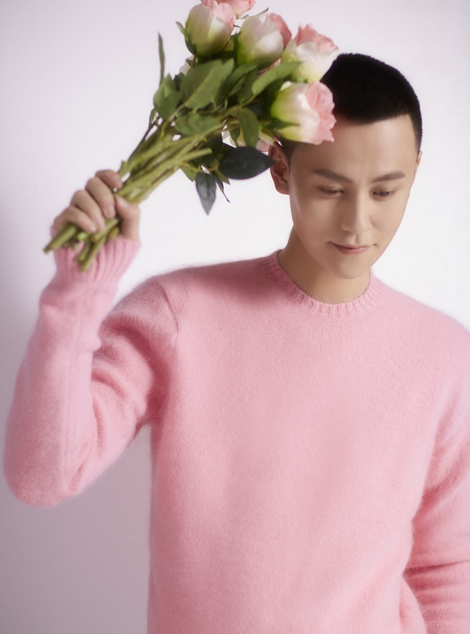 开启撩妹模式秦俊杰闪电z寸头直击少女心