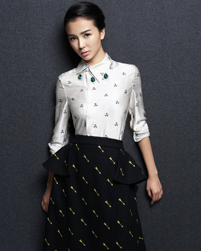 前任攻略女主角姚星彤甜美发型图片