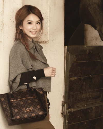 hebe最新头发造型短发发型更好看