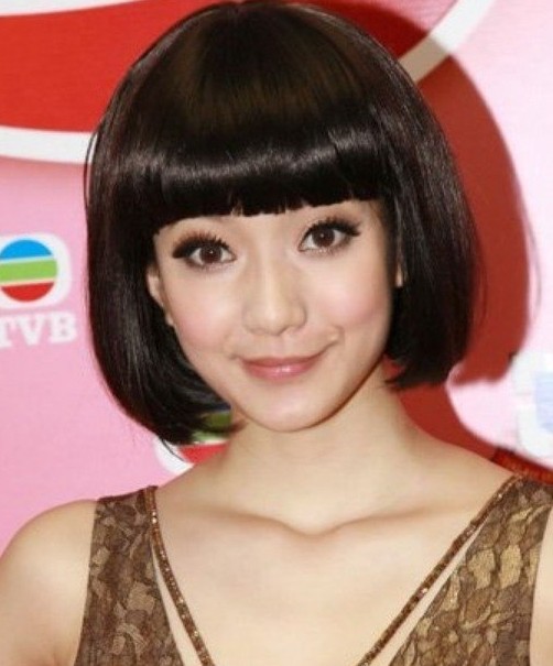 王君馨最新气质短发发型图片