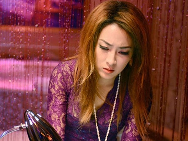 陶慧cos阿凡达可以说是影片中让人大跌眼镜的造型,同款头饰上粗粗的几