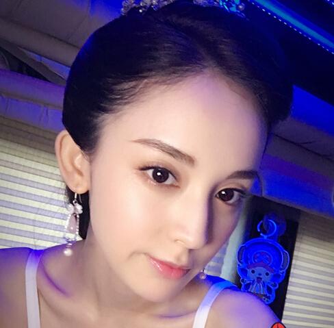 古力娜扎短发叫什么lob头半扎丸子古力娜扎短发发型大全