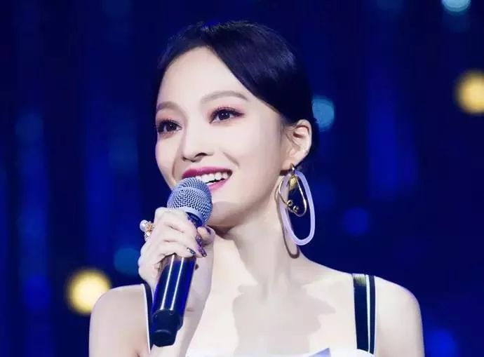 身高158的女生适合什么发型歌手张韶涵完善诠释