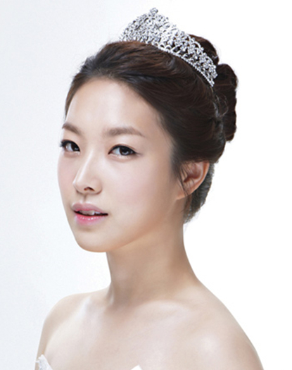 韩式优雅新娘盘发造型图片,新娘图片,发型图片