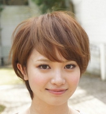 小脸女生适合的发型图片清新妩媚