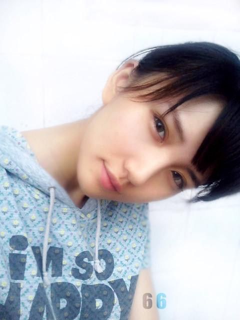 短发女神卢六六最新短发图片