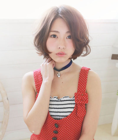 日本女生超酷清凉短发造型照